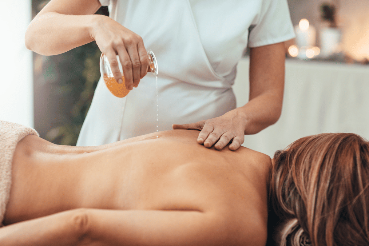 masaje aceite de jojoba