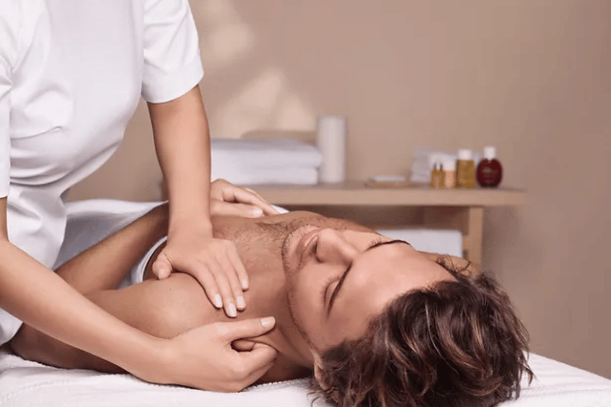 masaje para aliviar rigidez muscular